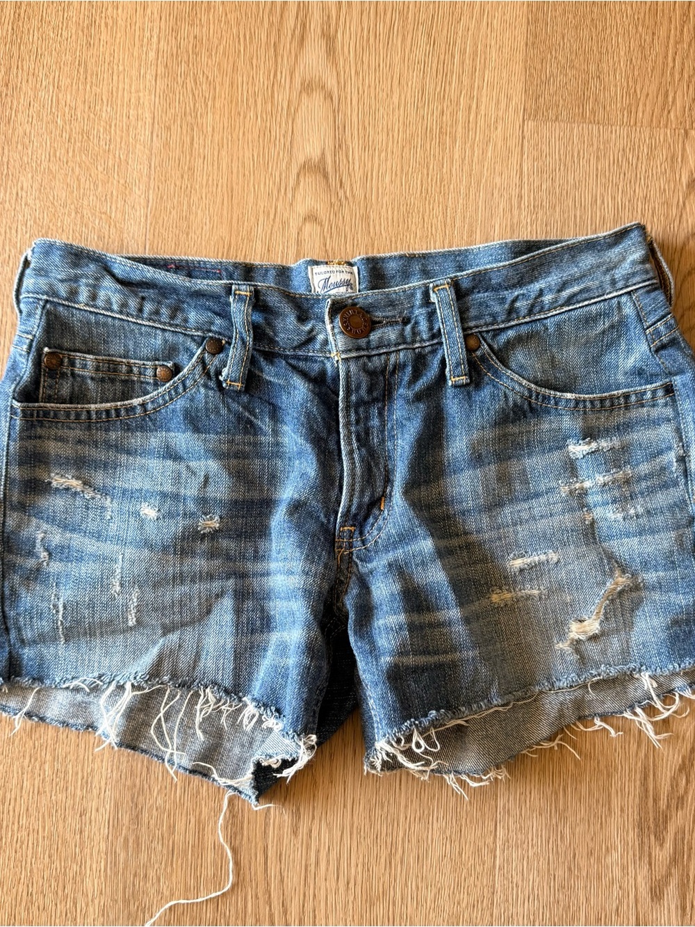 MOUSSY blue denim mini shorts with frayed hem